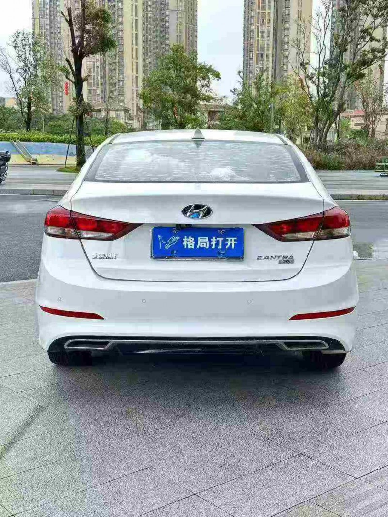 东莞17年现代领动8