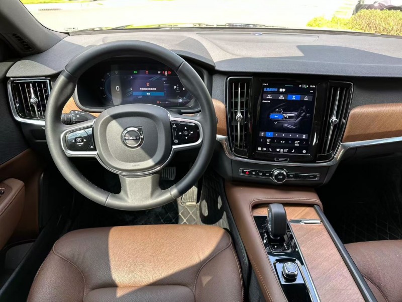 广州25年沃尔沃S908