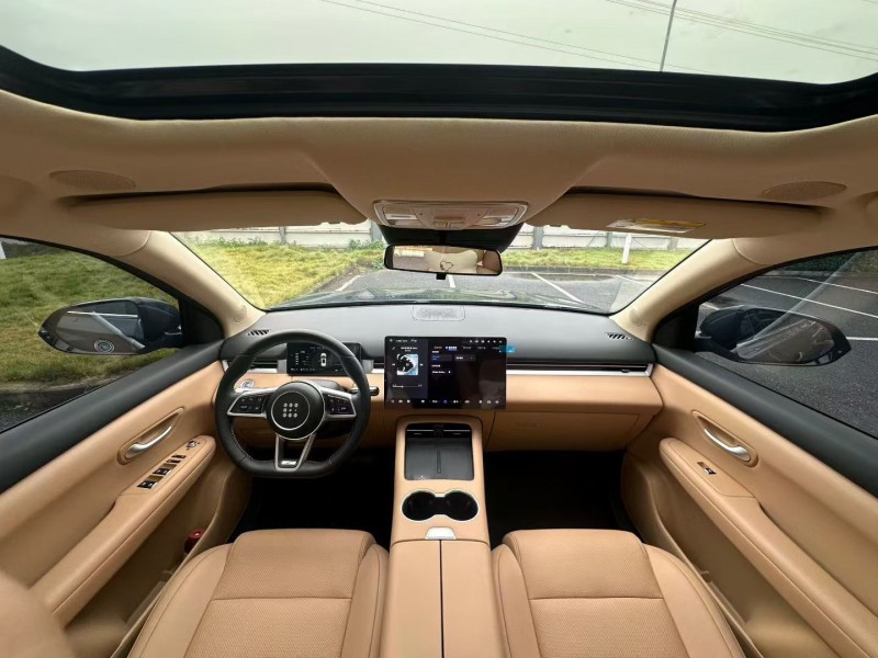 广州25年东风蓝电E58