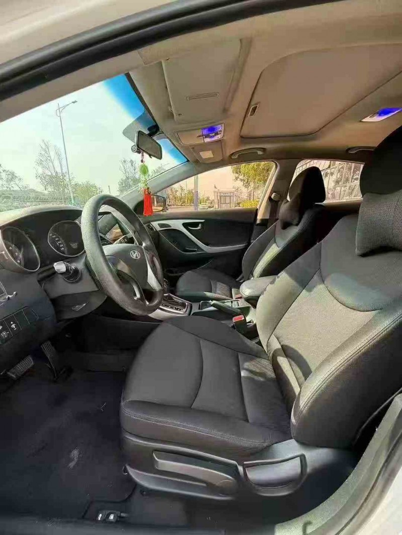 东莞17年现代朗动5