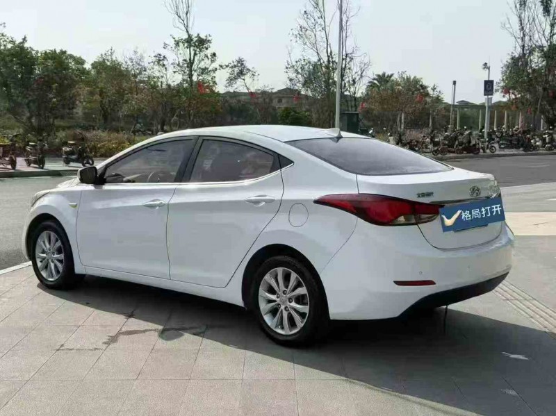 东莞17年现代朗动7