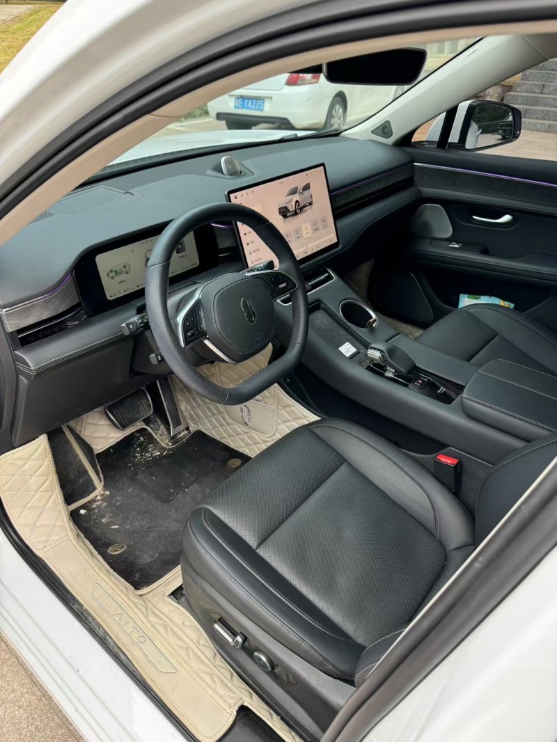 邢台23年华为智选问界5