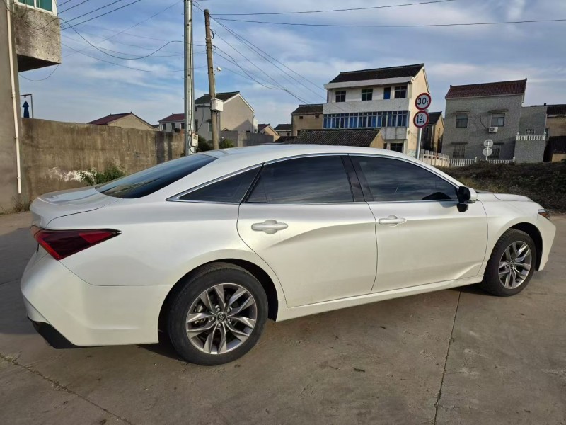 苏州21年丰田亚洲龙8