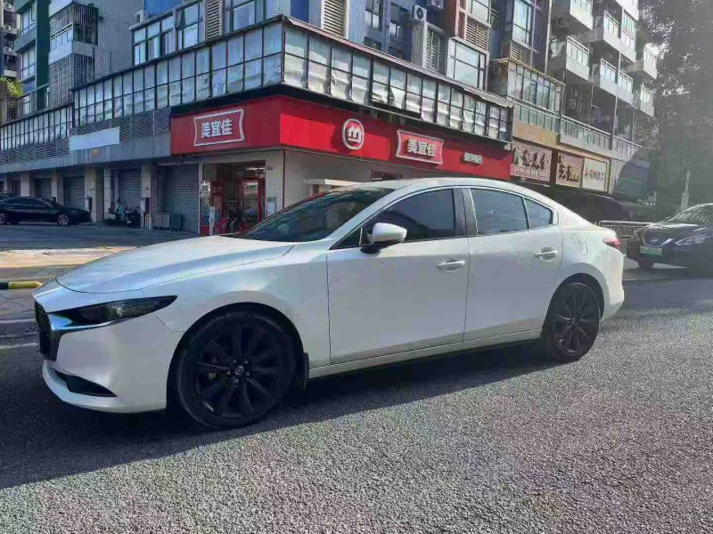 东莞22年马自达昂克赛拉3