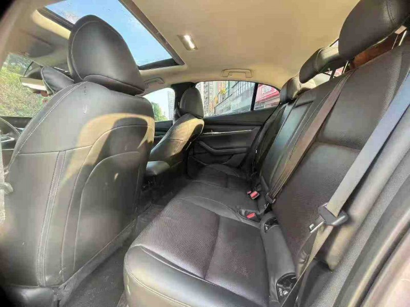 东莞22年马自达昂克赛拉5