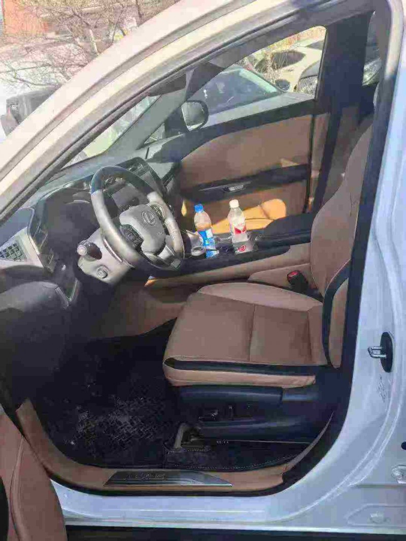 呼和浩特23年雷克萨斯RZ2