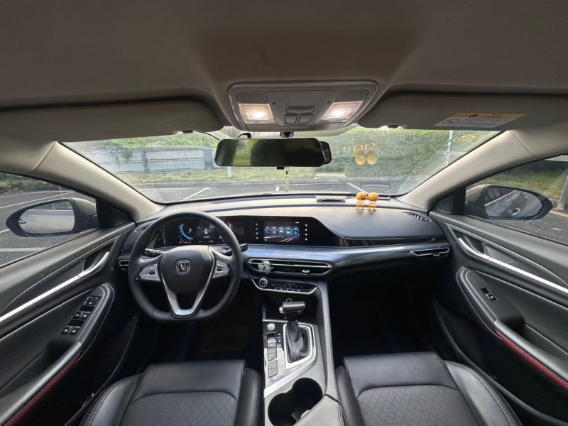 广州20年长安汽车逸动8