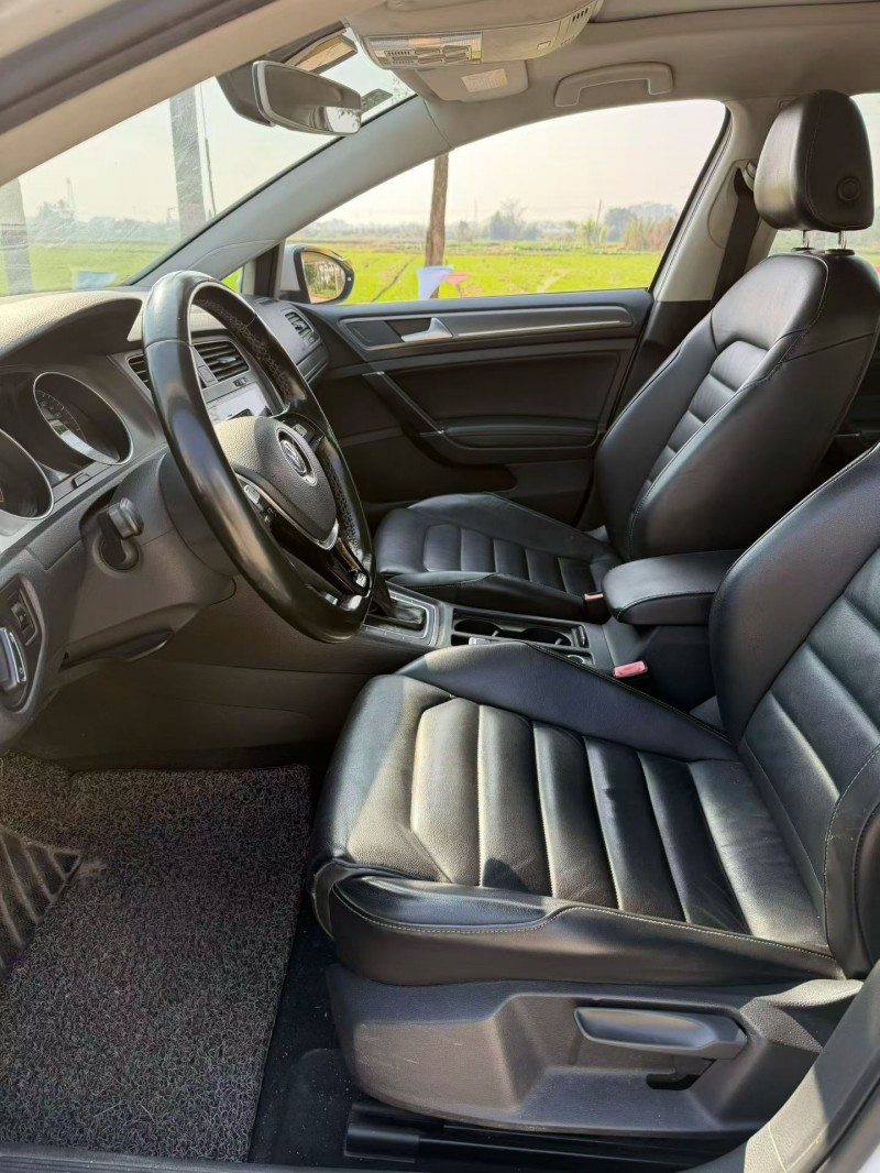 苏州16年大众高尔夫2