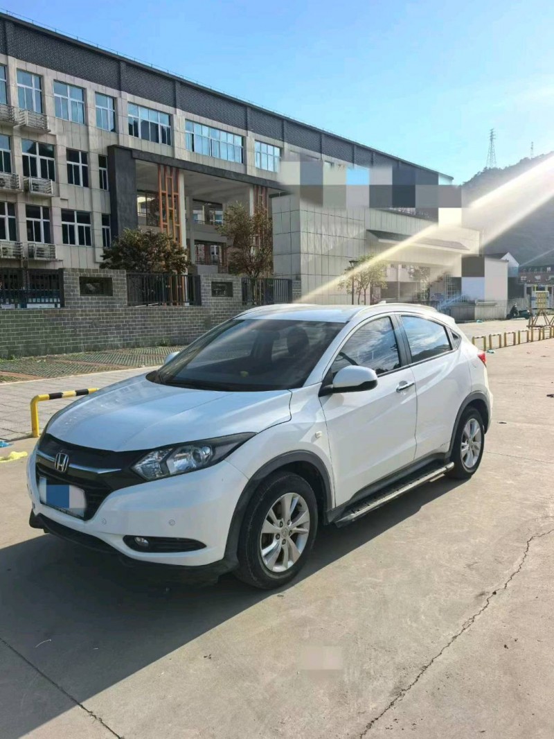 绍兴17年本田缤智2