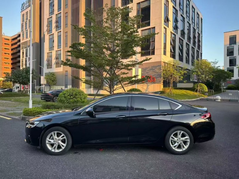 广州23年别克君威4