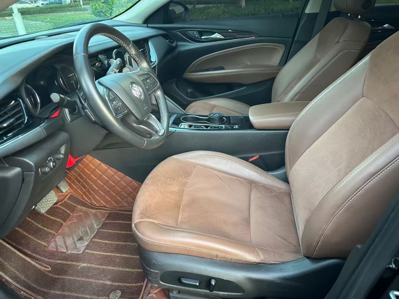 广州23年别克君威8