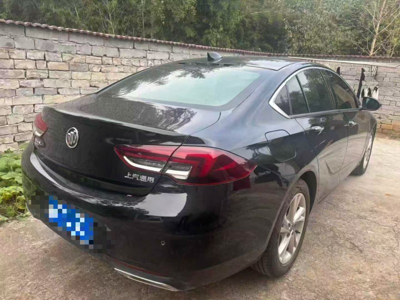 合肥21年别克君威8