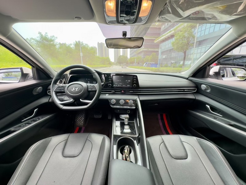 东莞24年现代伊兰特6