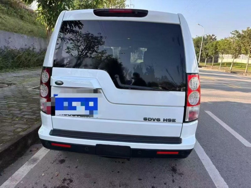 重庆12年路虎发现8