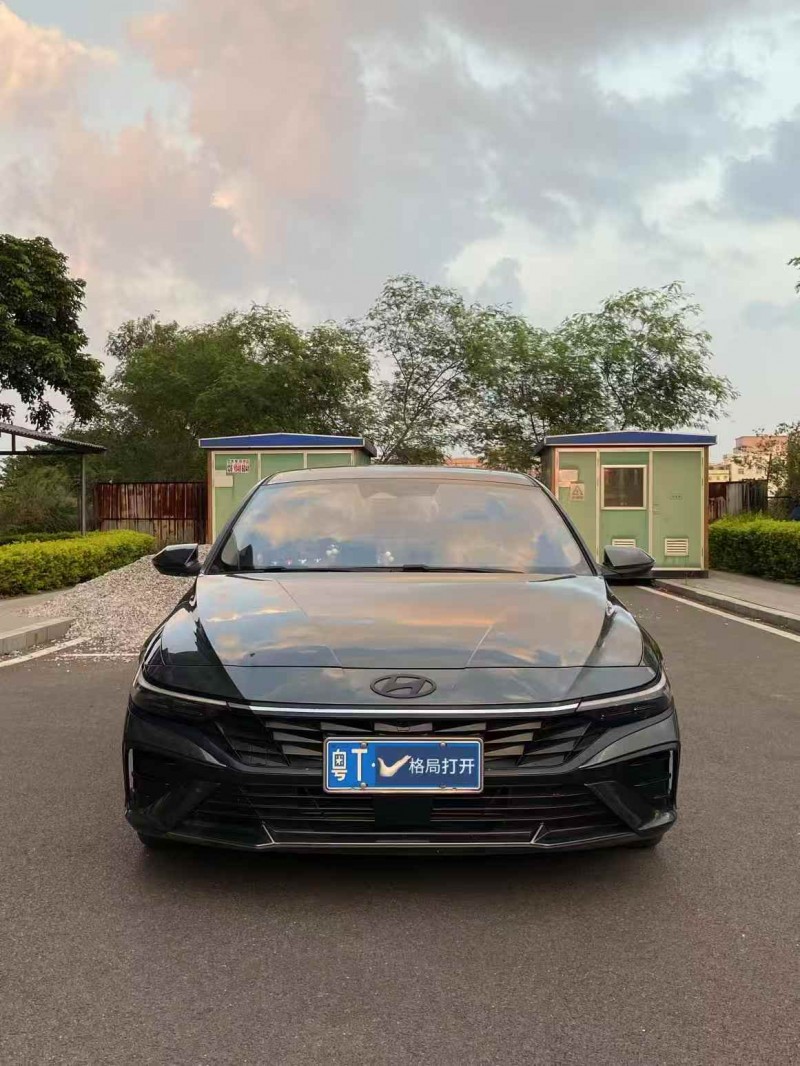 东莞23年现代伊兰特1