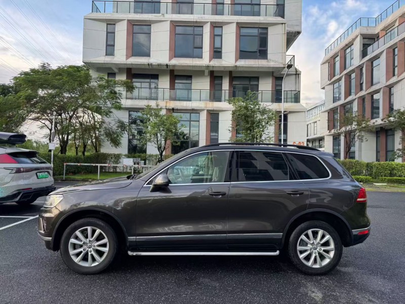 广州16年大众途锐5