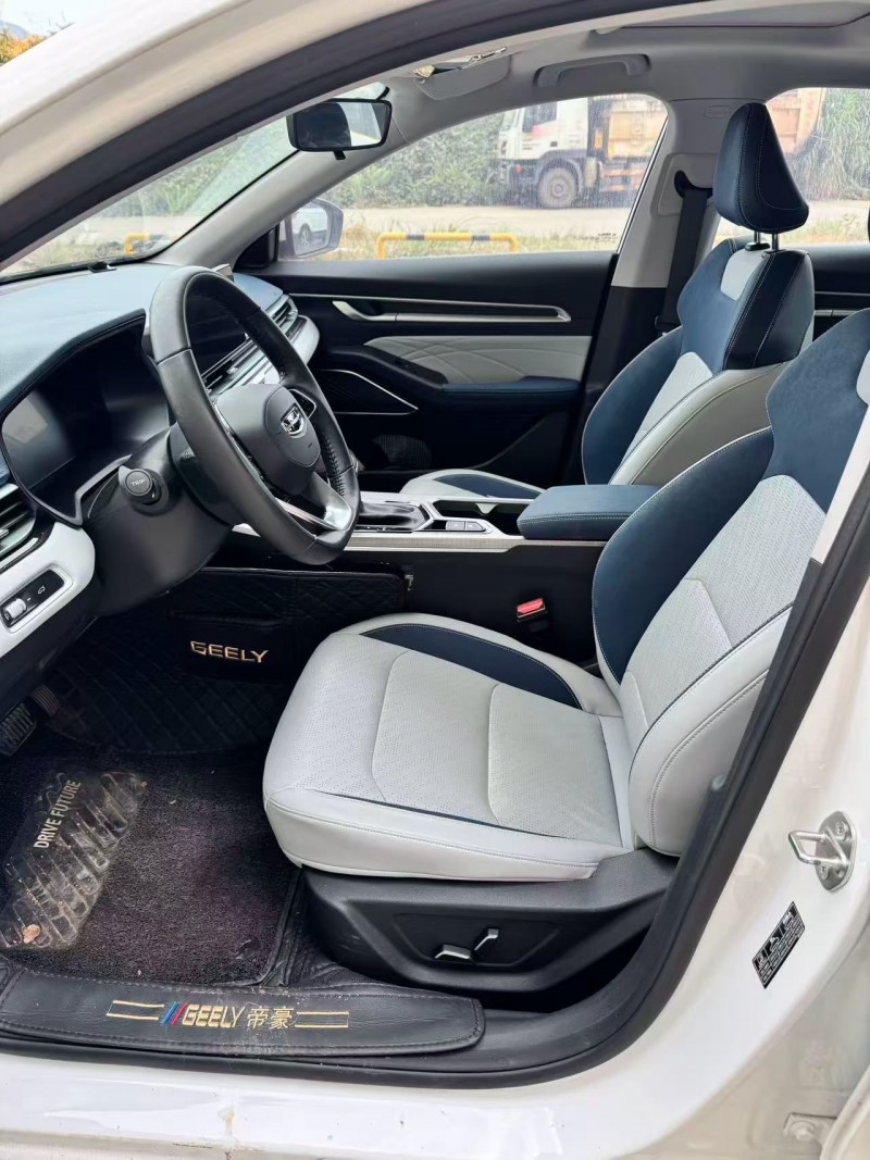 南昌22年吉利帝豪6