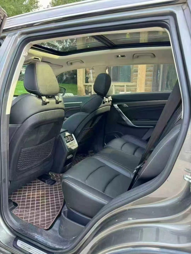 邢台20年吉利博越5