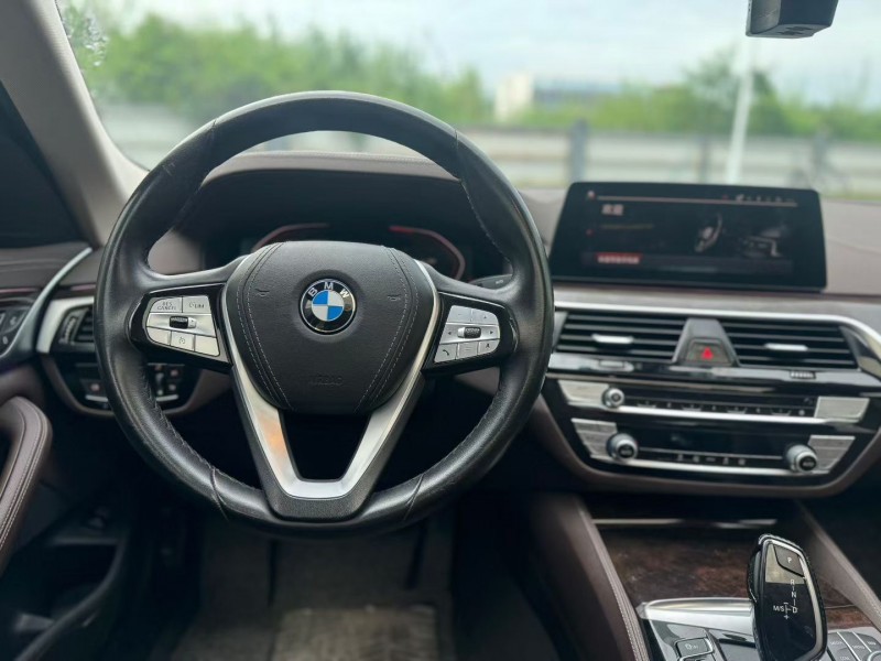 广州20年宝马5系7