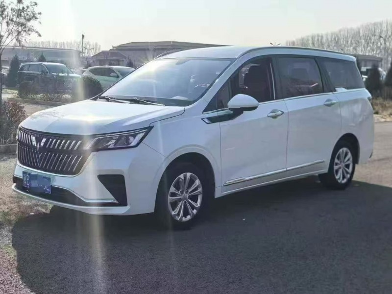 承德23年五菱汽车佳辰2