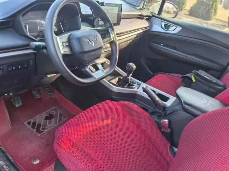 承德23年五菱汽车佳辰5