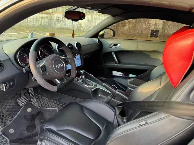 菏泽12年奥迪TT6