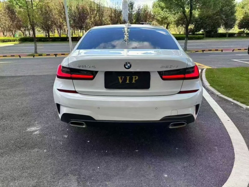 衢州21年宝马3系9