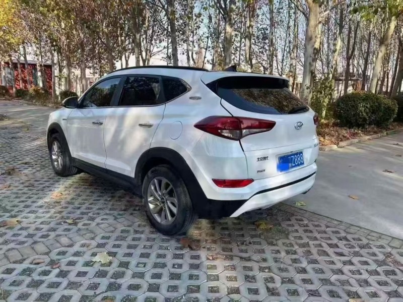 潍坊18年现代途胜8