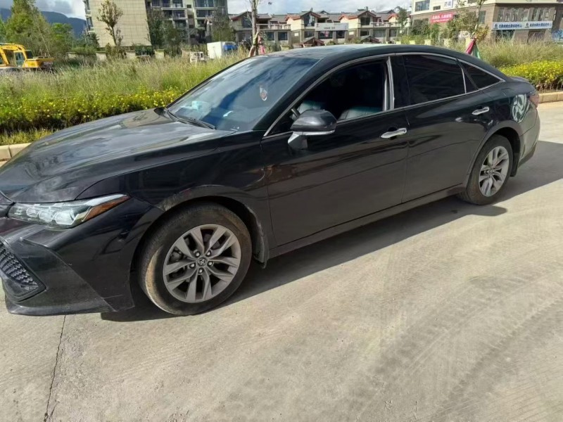 昆明22年丰田亚洲龙2