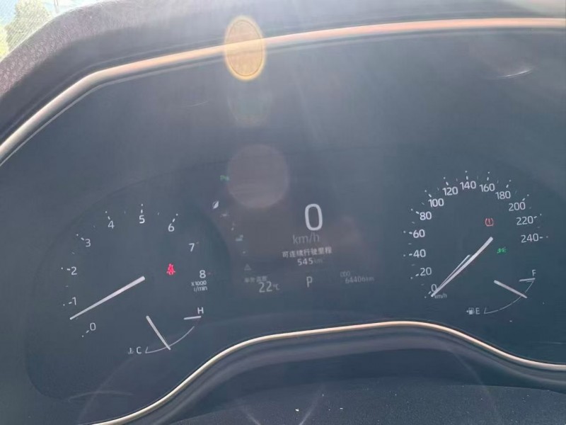 昆明22年丰田亚洲龙9