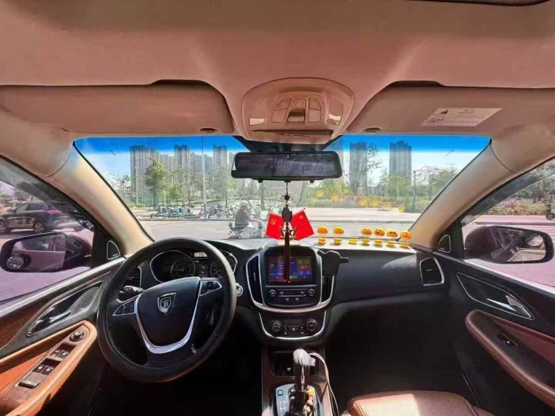 东莞17年宝骏5605