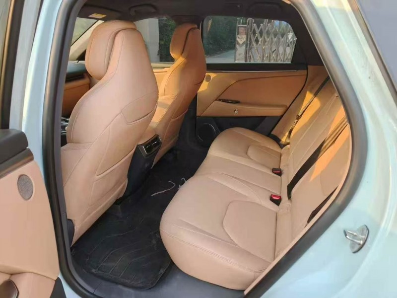 安阳24年极狐汽车阿尔法7