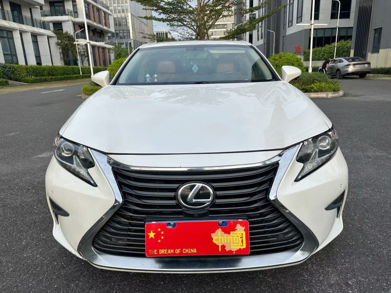 广州17年雷克萨斯ES1