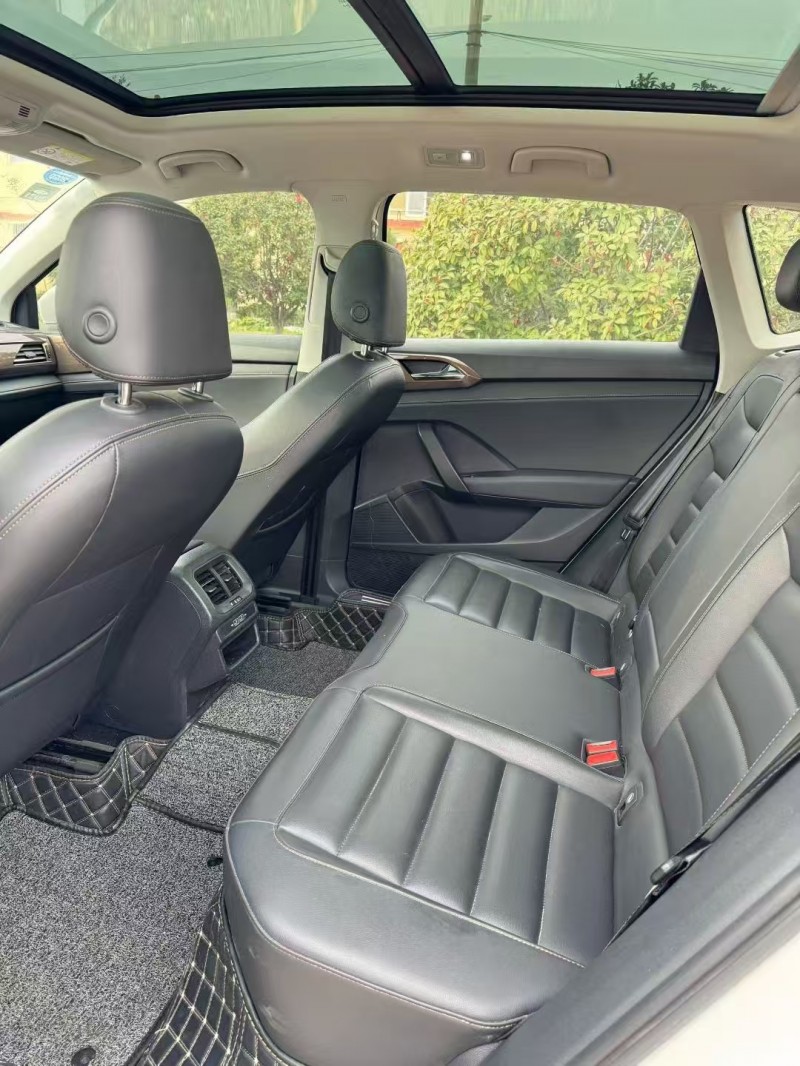 枣庄19年大众途岳5