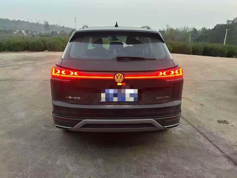 济宁25年大众探岳4