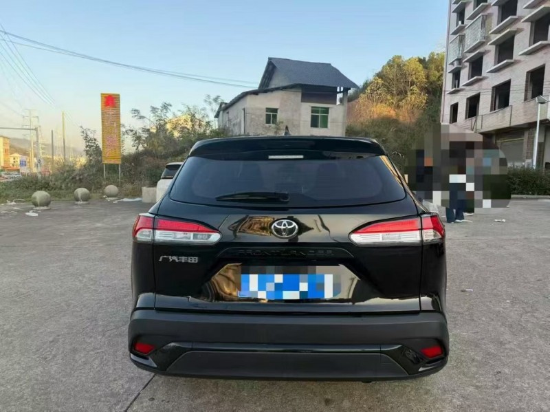 张家界22年丰田锋兰达9