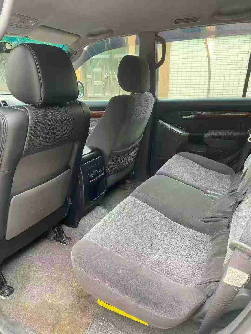 中山09年丰田普拉多6