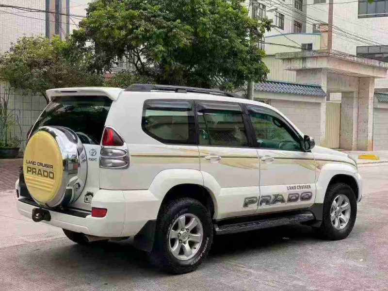中山09年丰田普拉多7