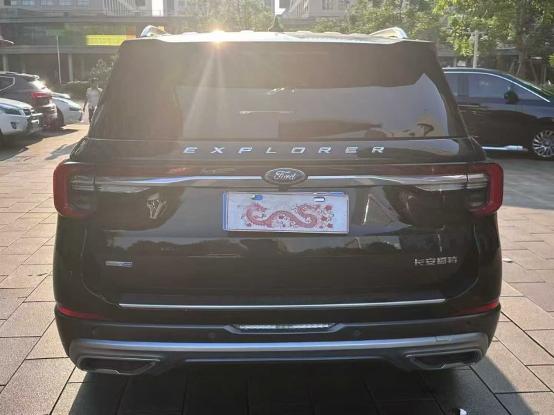 佛山23年福特探险者9