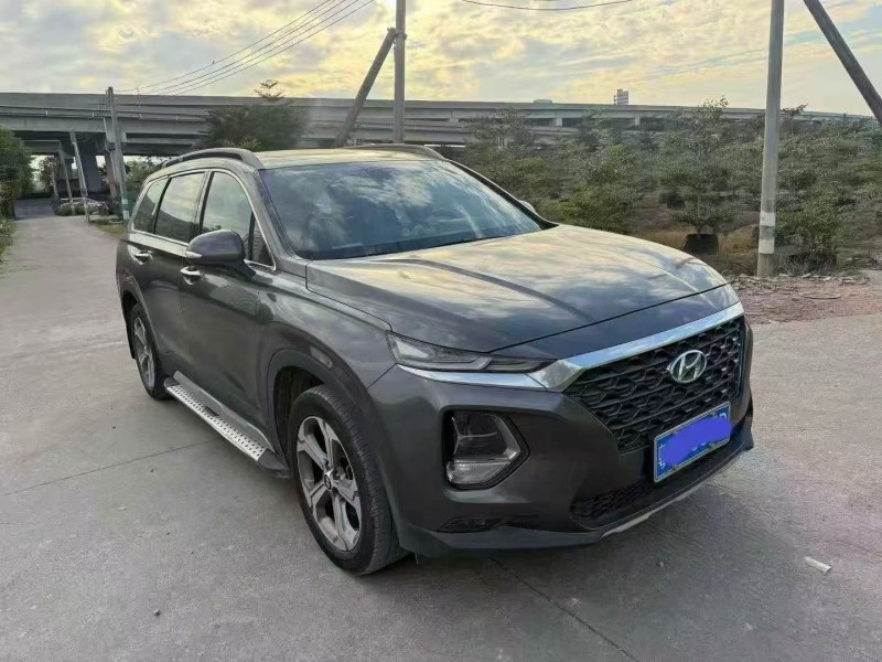 珠海20年现代新胜达3