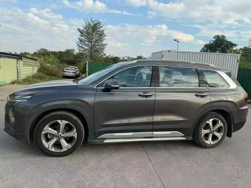 珠海20年现代新胜达8