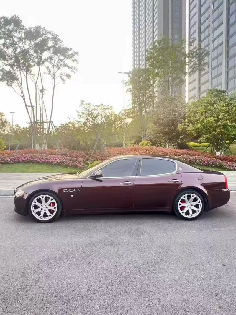 苏州13年玛莎拉蒂总裁2