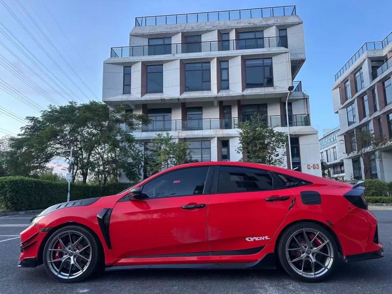 广州16年本田思域4