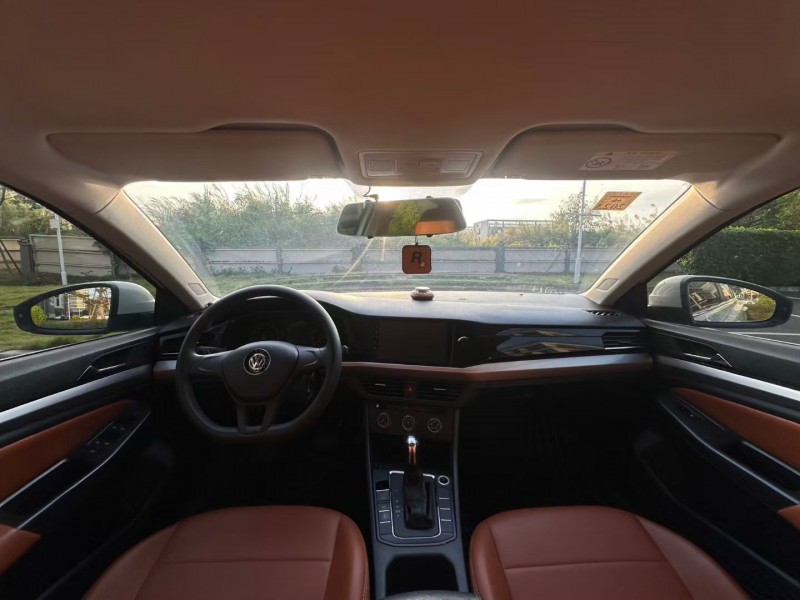 广州19年大众宝来8