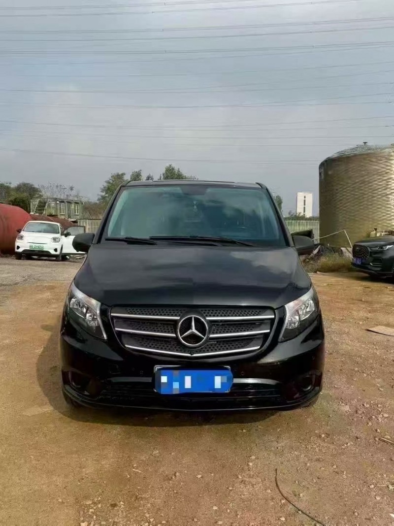 东营18年奔驰威霆1