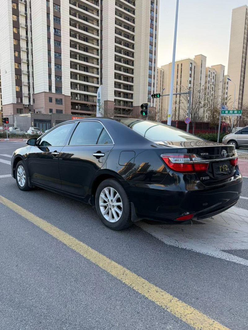 日照17年丰田凯美瑞3