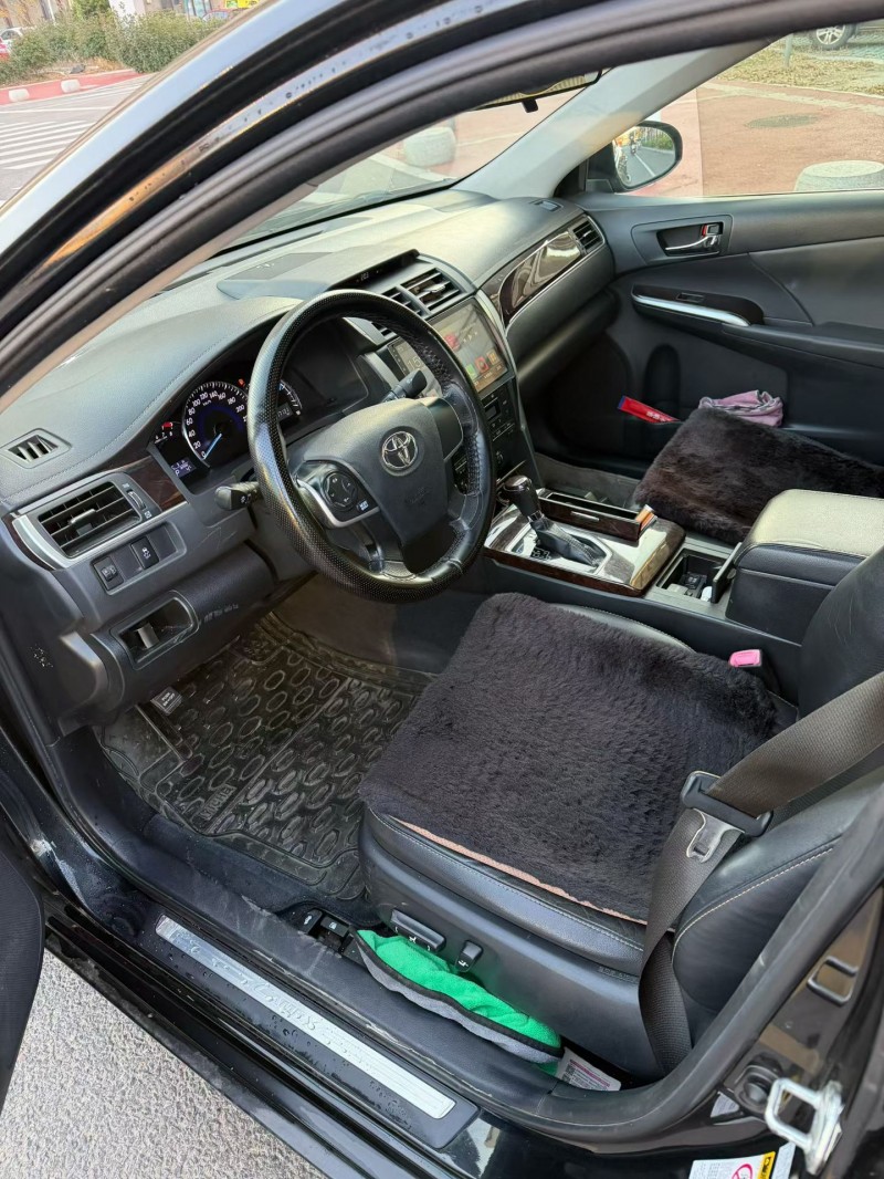 日照17年丰田凯美瑞5