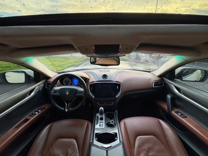 广州16年玛莎拉蒂Ghibli8