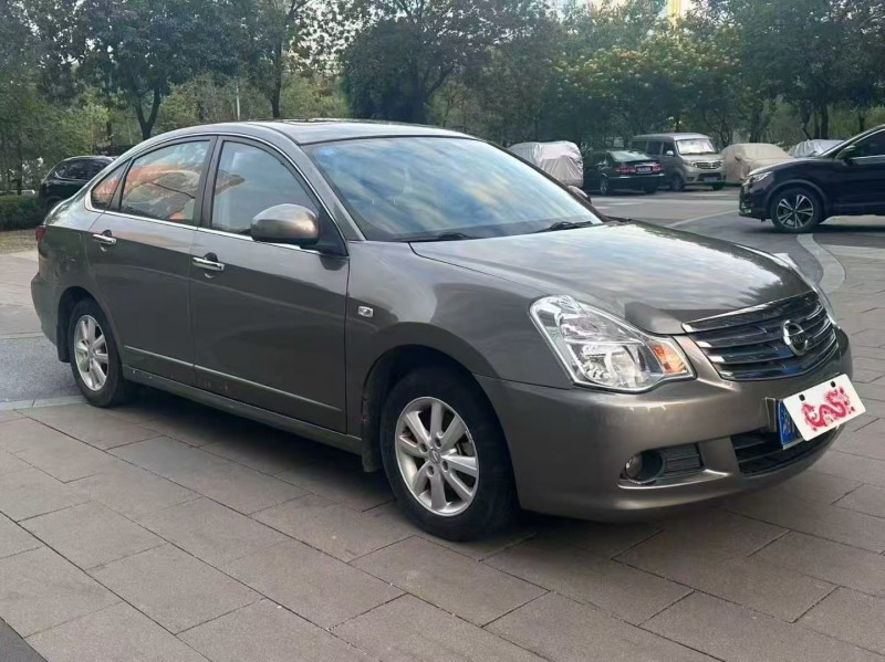 佛山19年日产轩逸2