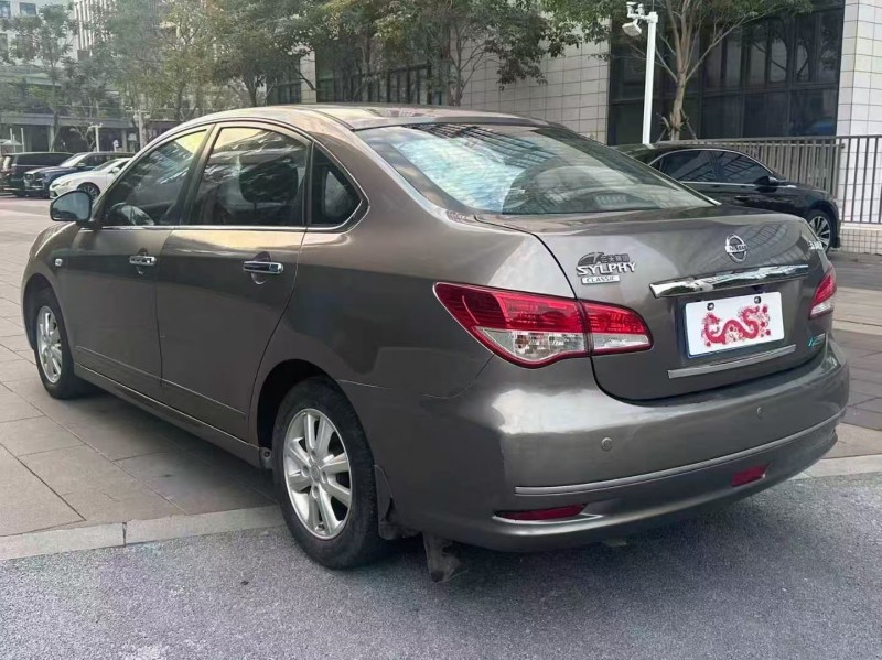 佛山19年日产轩逸8